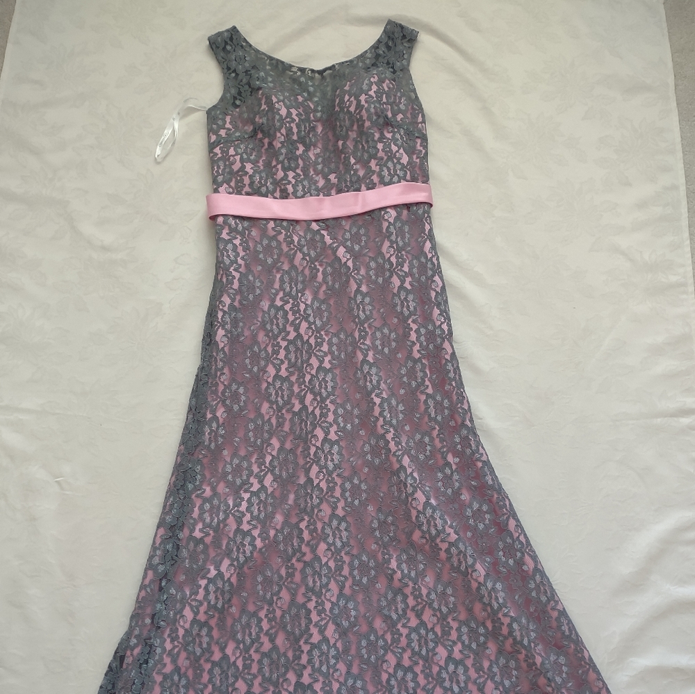 New 🆕 Plus Size Christina Wu lace Grey pink satin deep v-back gown Formal maxi